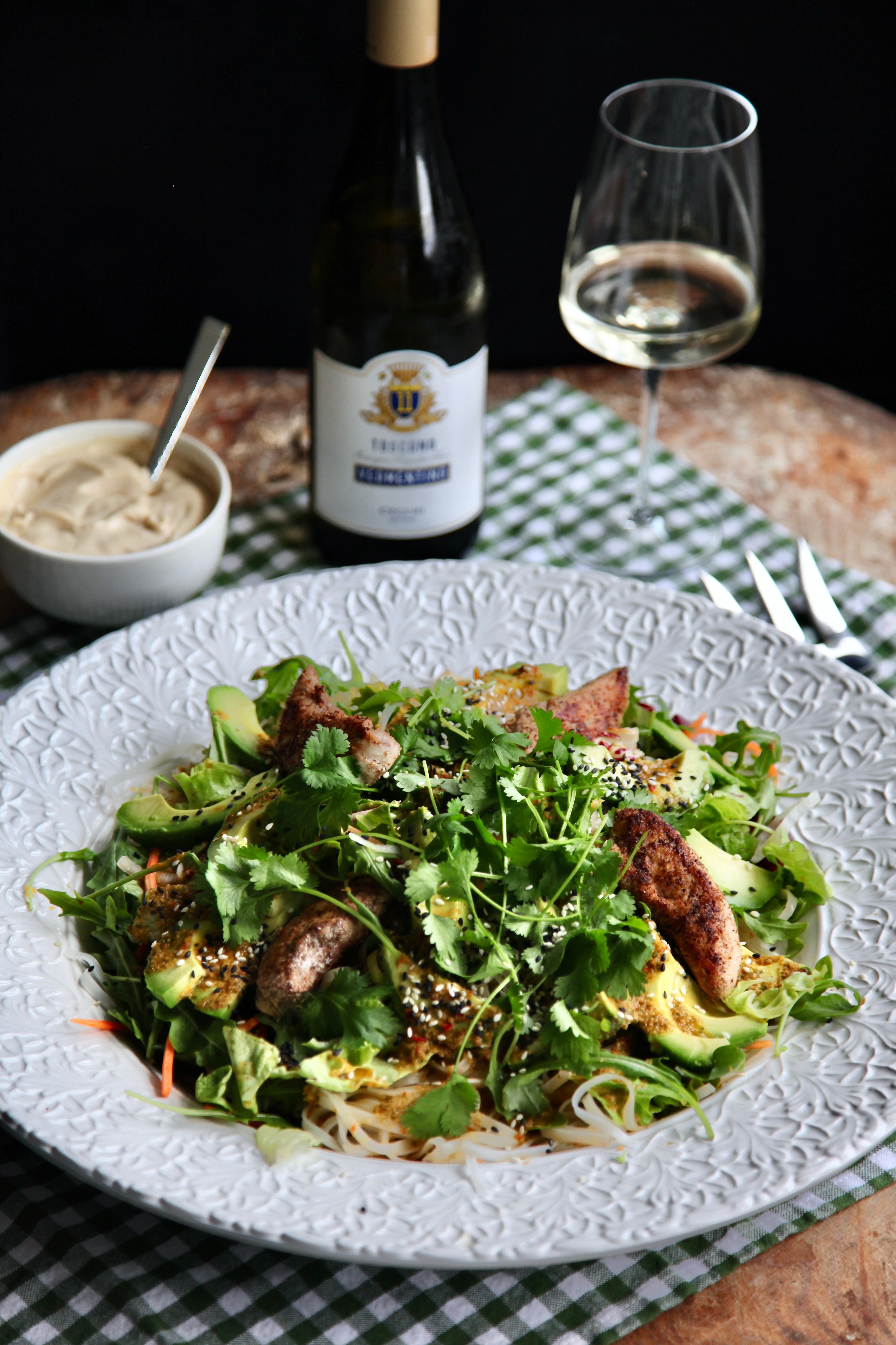 VinMatchen: Asiatisk nudelsallad + frisk vermentino