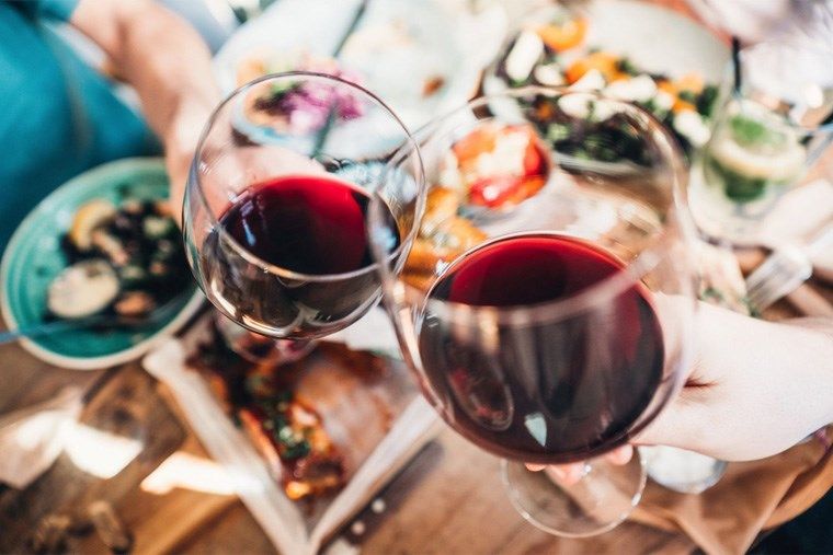 Välkommen september - vintips att skåla in hösten med