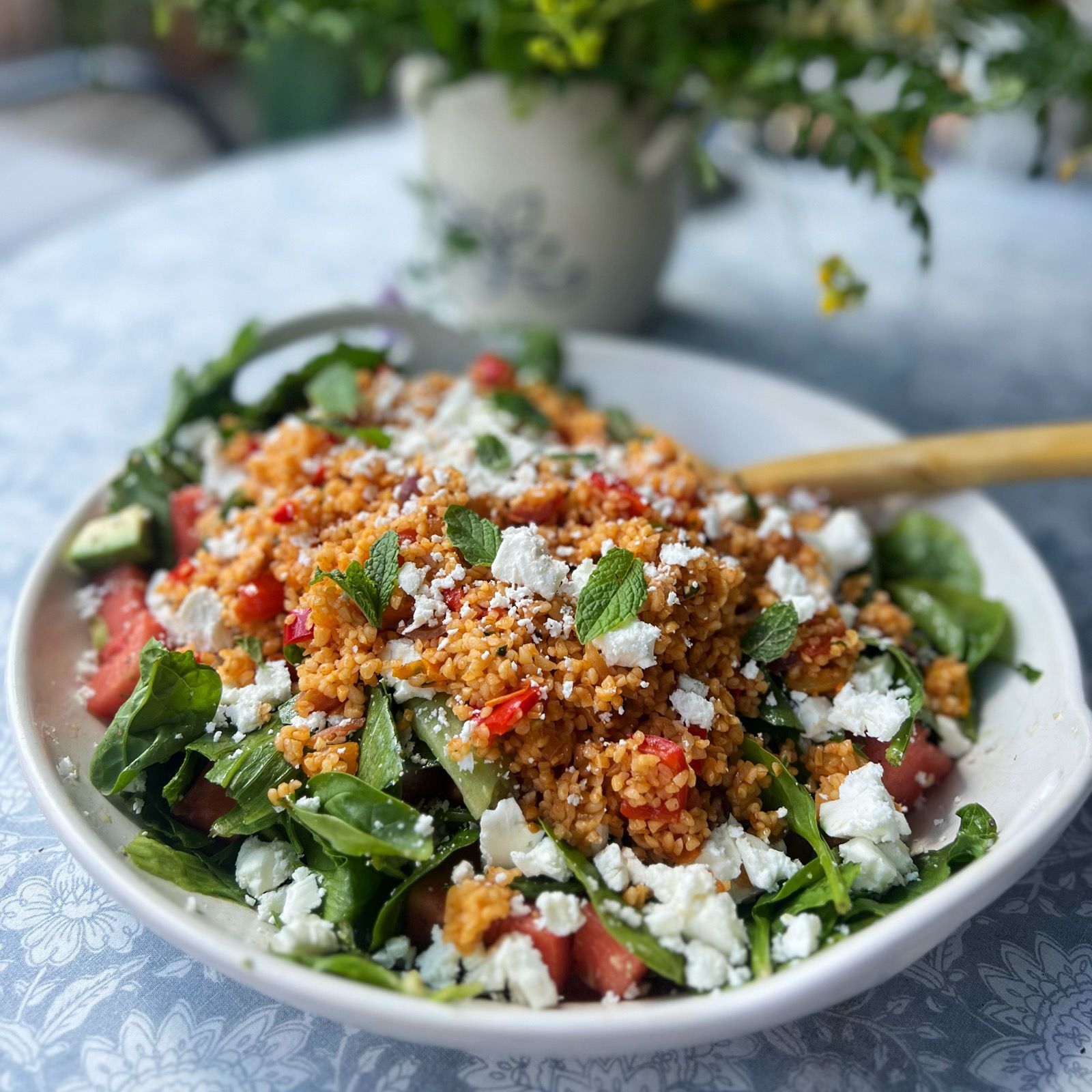 Äntligen Helg med Suzanne Ribbing: somrig bulgursallad
