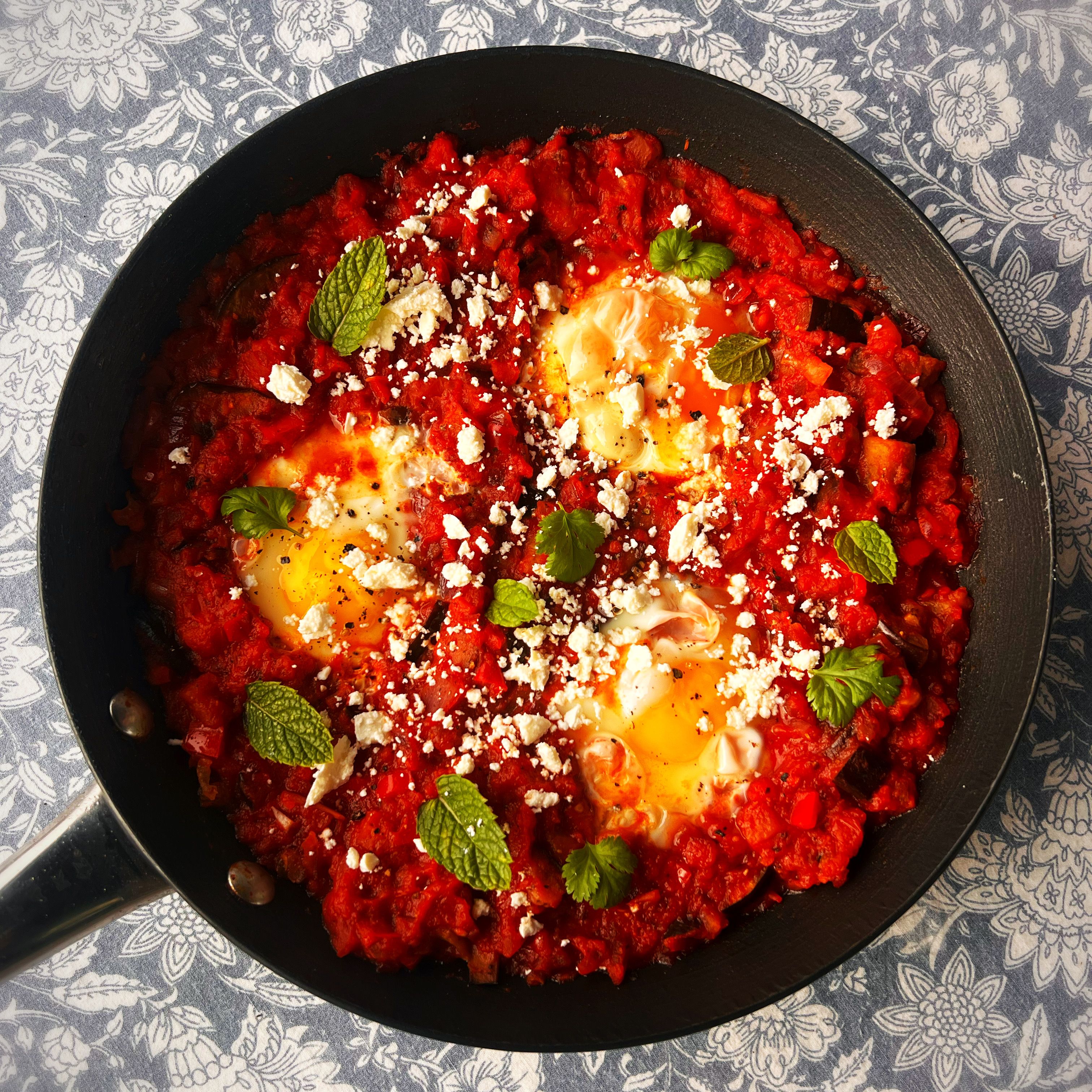 Äntligen helg med Suzanne Ribbing: har du provat Shakshuka?