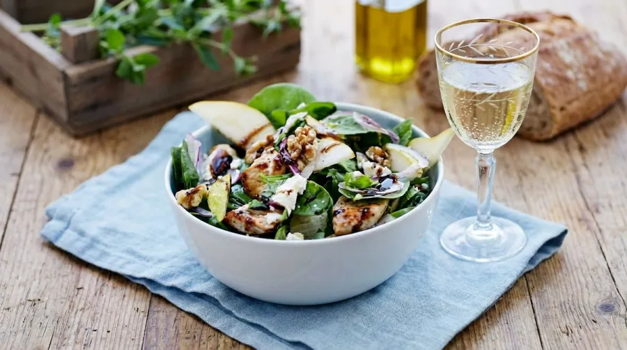 Nya Äntligen Helg: 3 recept, 3 viner – din meny är klar!