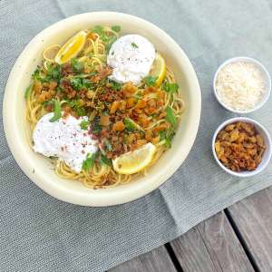 Pasta Limone med burrata & brödcrunch (Recept & Vintips)