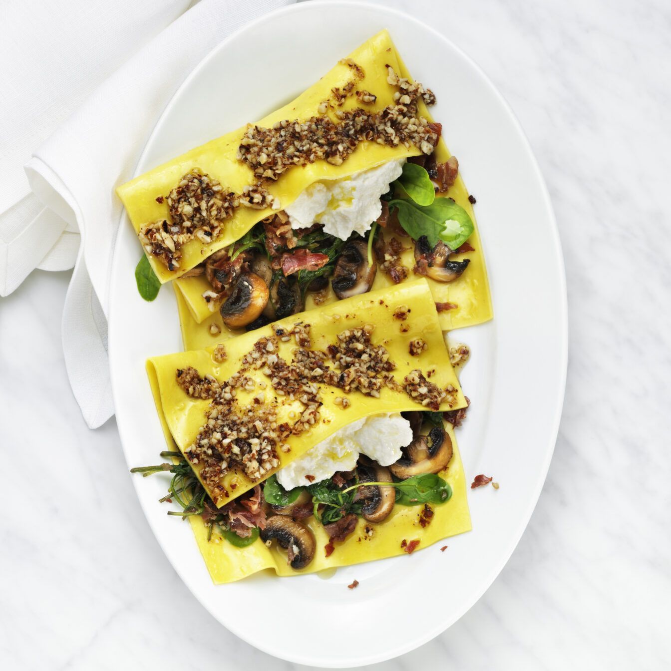 Öppen lasagne med spenat, ricotta och mandelpesto