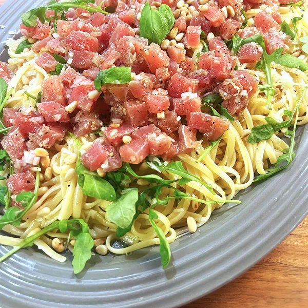 Äntligen Helg med Suzanne Ribbing: Linguine med tonfisktartar