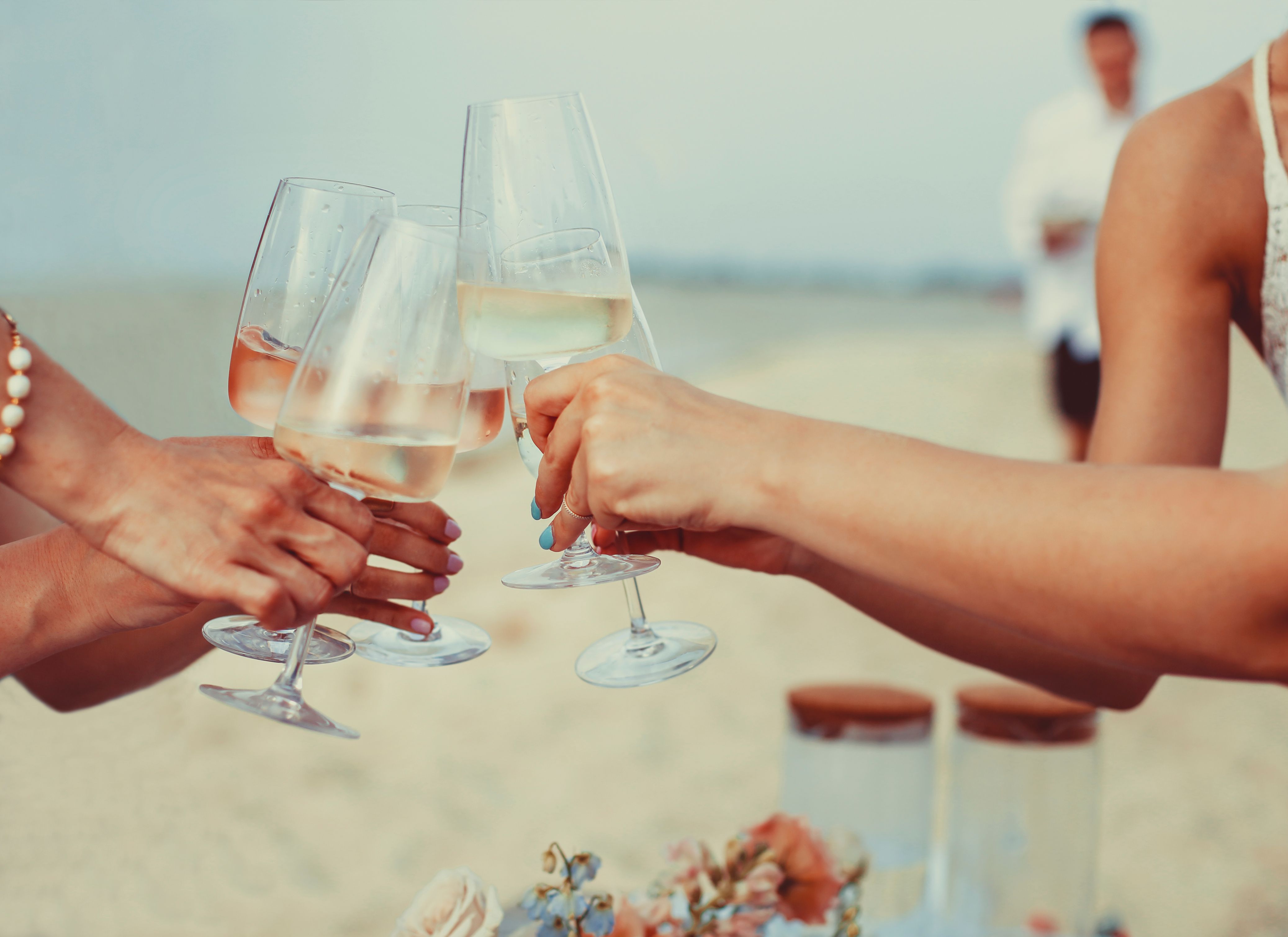 Från knytis till bröllop - vintips för sommarfesten