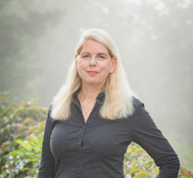 Vi snurrar flaskan med en expert på vinresor - Sandra Piksis
