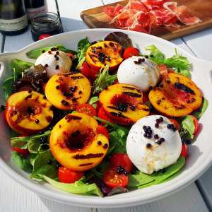 Äntligen Helg med Suzanne Ribbing: Lyxig sommarsallad