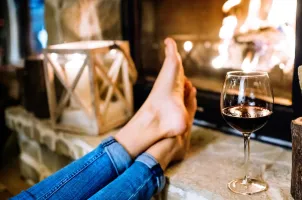 Vin till soffhäng & mys: Tipsen som passar till snacks och serier